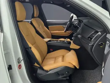 2023 Volvo XC90 с пробегом 63 972 км