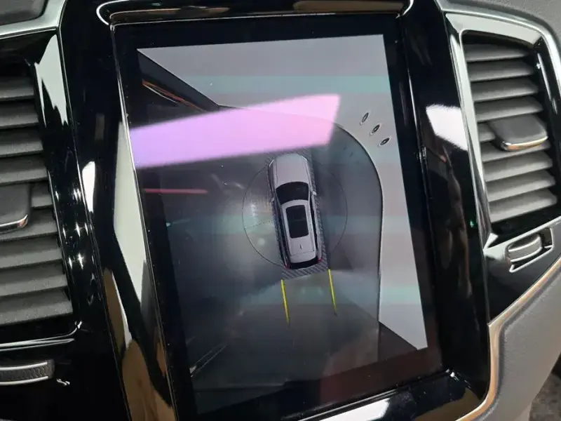 2023 Volvo XC90 с пробегом 63 972 км