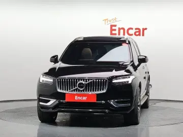 2020 Volvo XC90 с пробегом 32 545 км