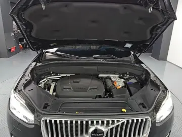2020 Volvo XC90 с пробегом 32 545 км