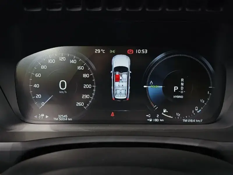 2020 Volvo XC90 с пробегом 32 545 км