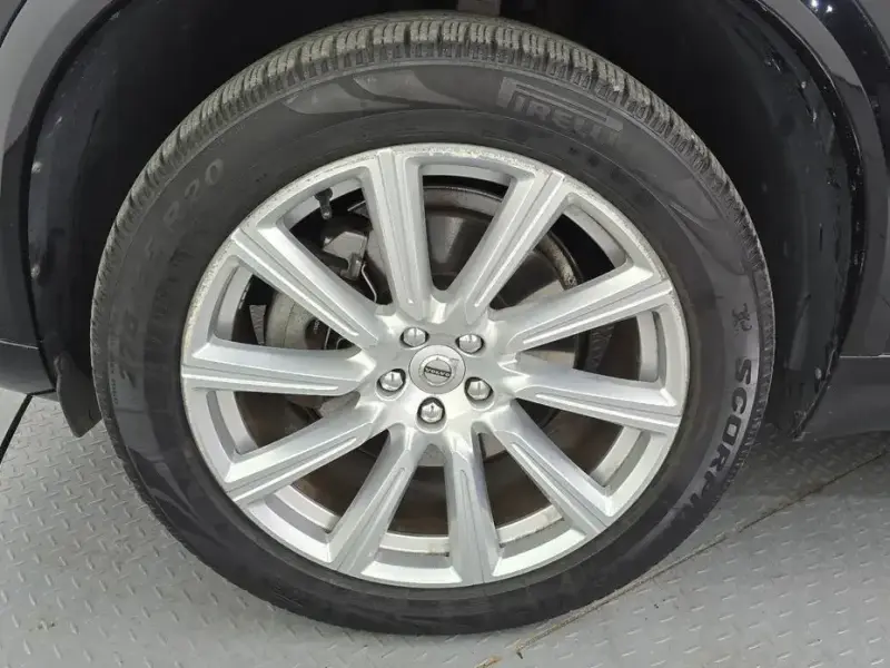 2016 Volvo XC90 с пробегом 119 963 км