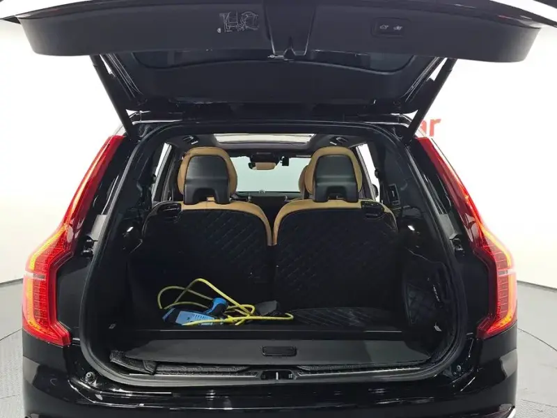 2020 Volvo XC90 с пробегом 32 545 км