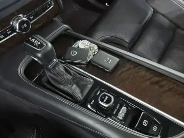 2016 Volvo XC90 с пробегом 119 963 км