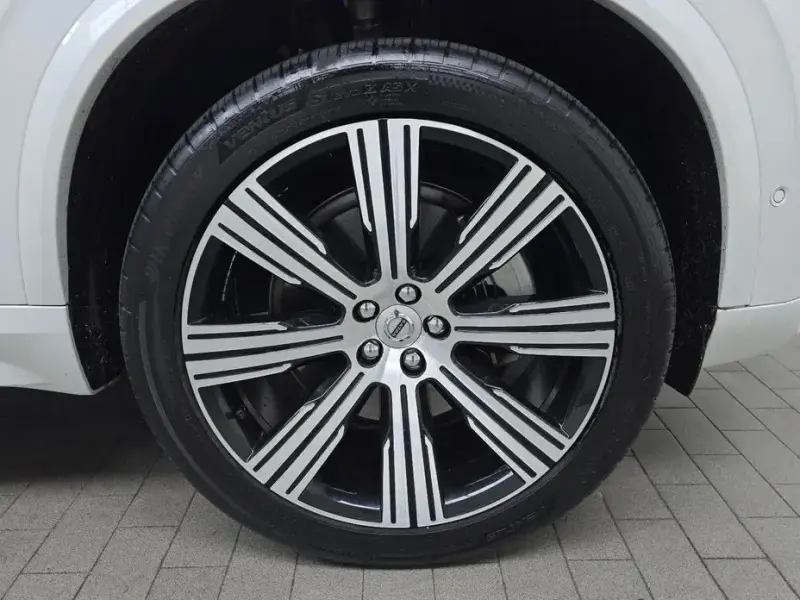 2021 Volvo XC90 с пробегом 14 599 км
