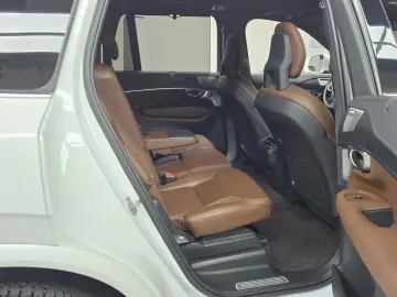 2021 Volvo XC90 с пробегом 14 599 км