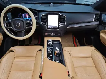 2023 Volvo XC90 с пробегом 53 230 км