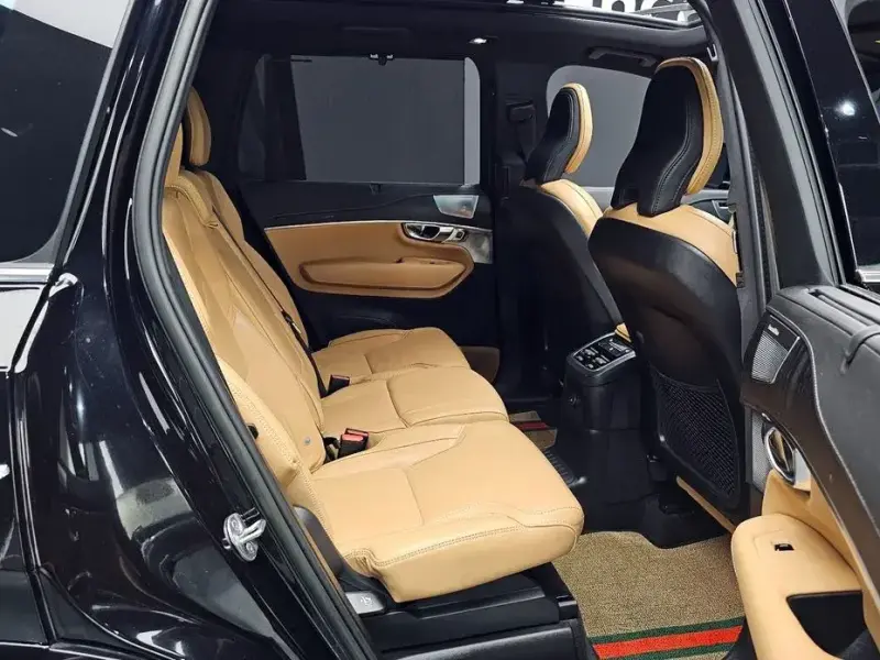 2023 Volvo XC90 с пробегом 53 230 км