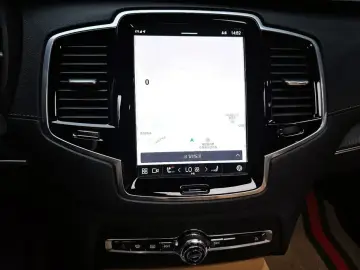 2023 Volvo XC90 с пробегом 53 230 км