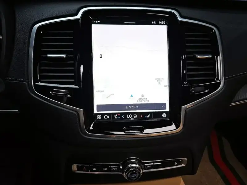 2023 Volvo XC90 с пробегом 53 230 км