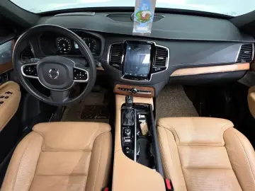 2018 Volvo XC90 с пробегом 98 055 км