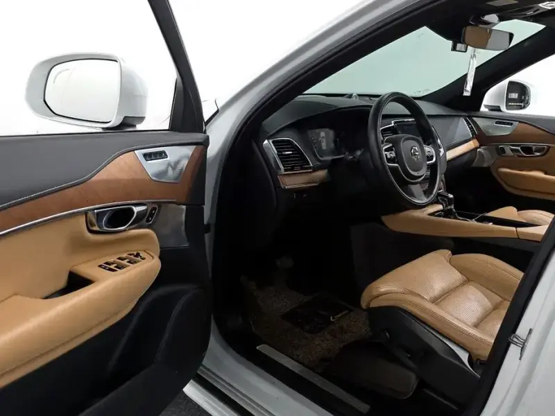 2018 Volvo XC90 с пробегом 98 055 км