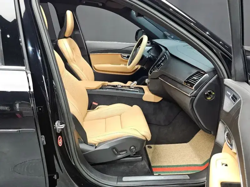 2023 Volvo XC90 с пробегом 53 230 км