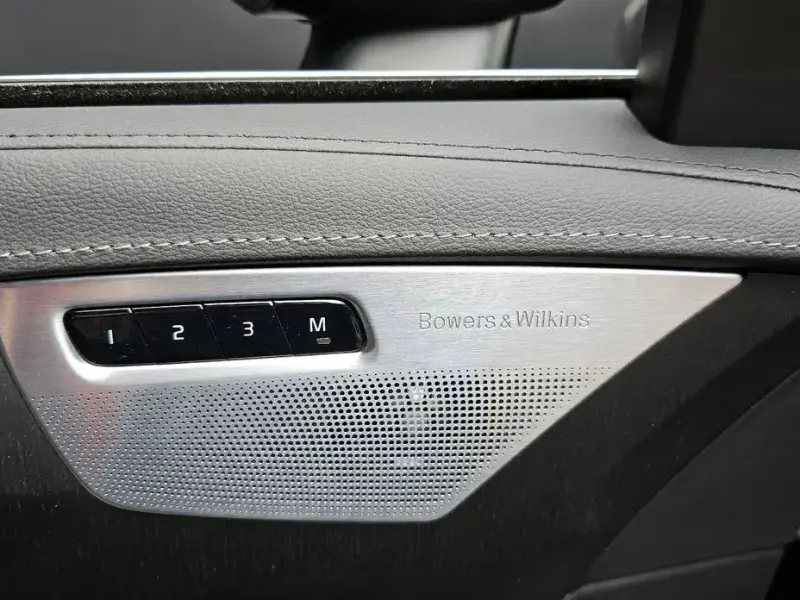 2023 Volvo XC90 с пробегом 53 230 км