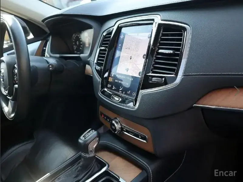 2018 Volvo XC90 с пробегом 198 055 км