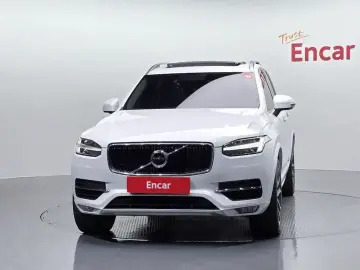 2019 Volvo XC90 с пробегом 100 854 км