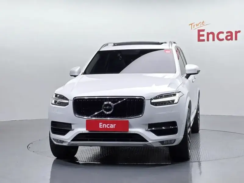 2019 Volvo XC90 с пробегом 100 854 км