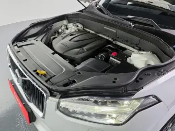 2019 Volvo XC90 с пробегом 100 854 км