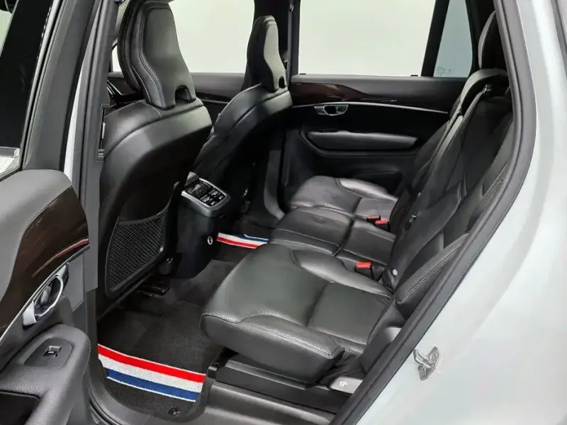 2019 Volvo XC90 с пробегом 100 854 км