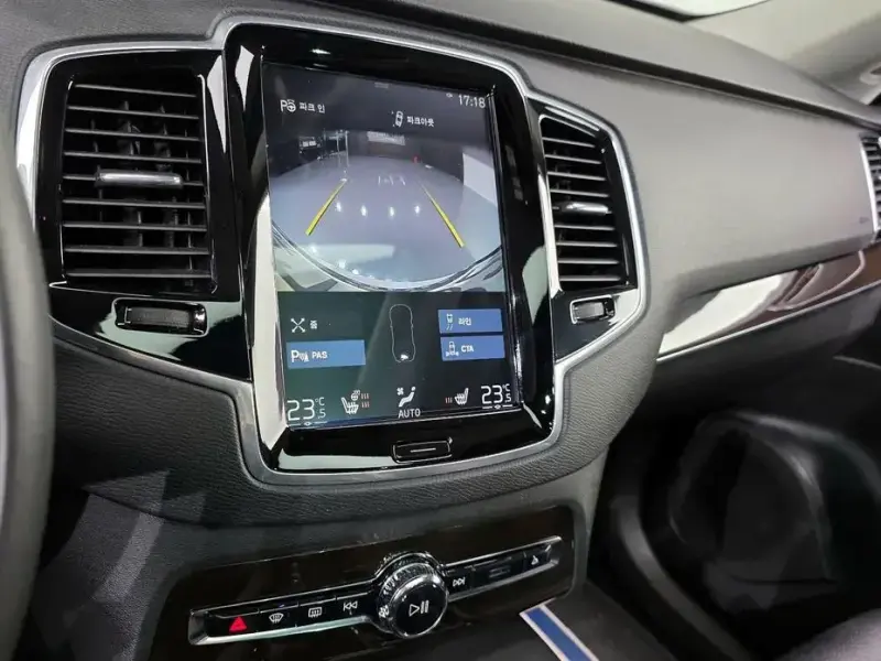 2019 Volvo XC90 с пробегом 100 854 км