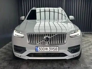 2023 Volvo XC90 с пробегом 51 609 км