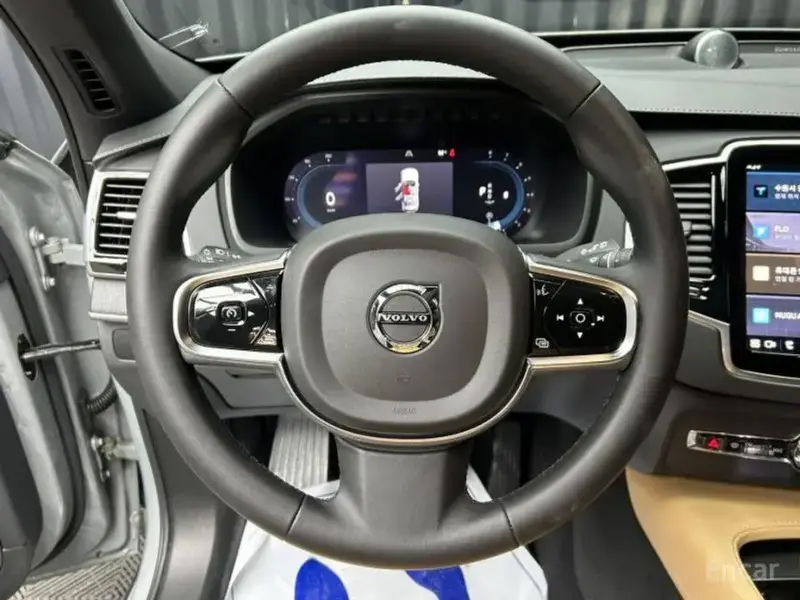 2023 Volvo XC90 с пробегом 51 609 км