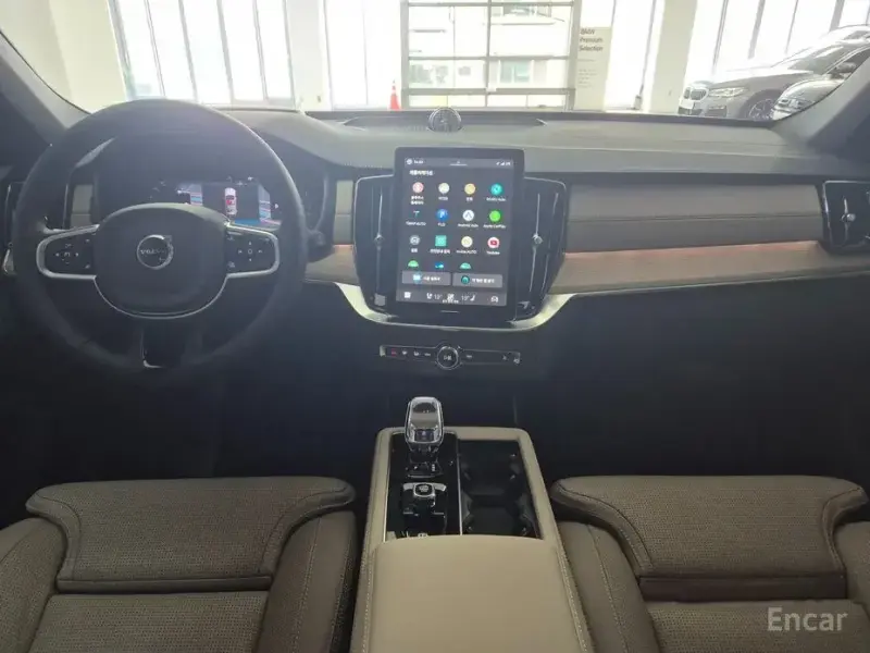 2026 Volvo XC90 с пробегом 294 км