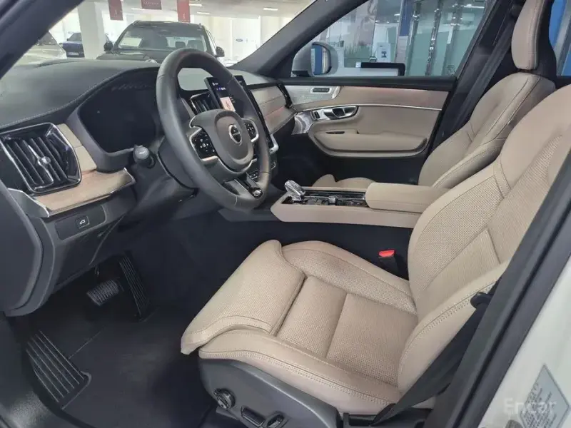 2026 Volvo XC90 с пробегом 294 км
