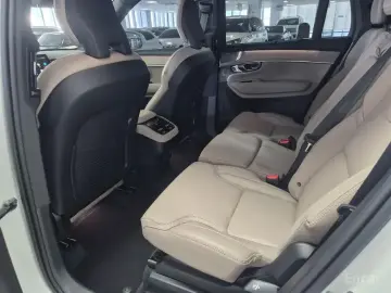 2026 Volvo XC90 с пробегом 294 км