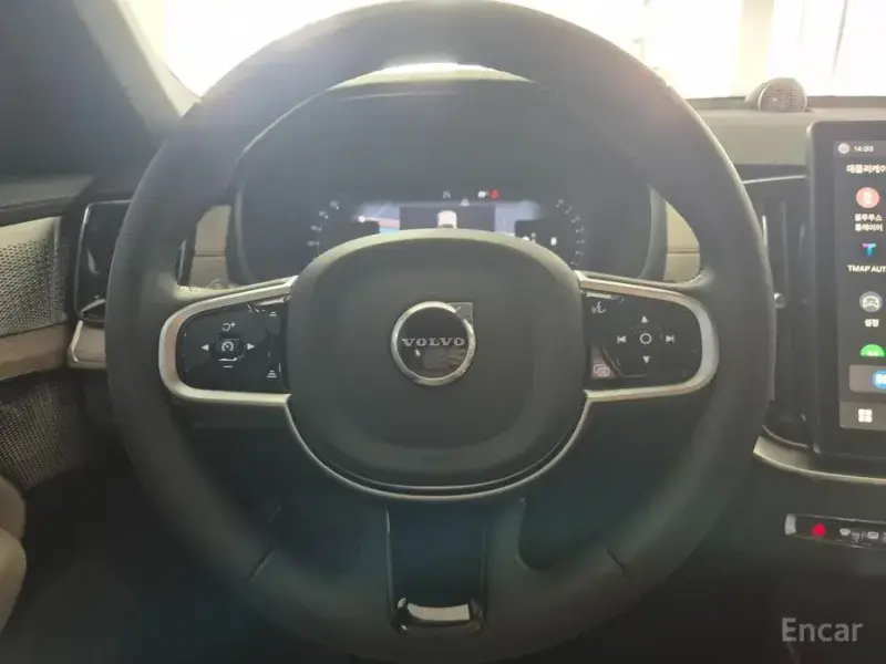 2026 Volvo XC90 с пробегом 294 км