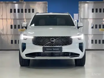 2025 Volvo XC90 с пробегом 5 753 км