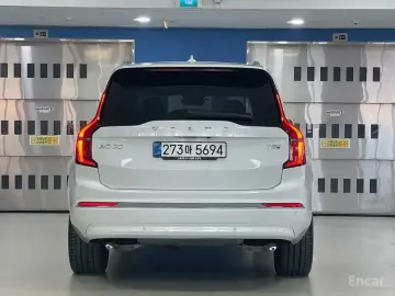 2025 Volvo XC90 с пробегом 5 753 км
