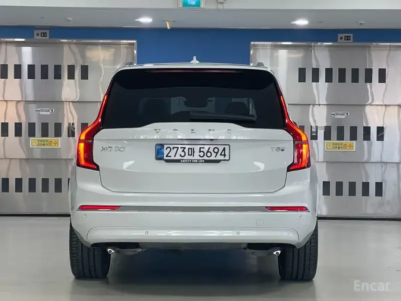 2025 Volvo XC90 с пробегом 5 753 км