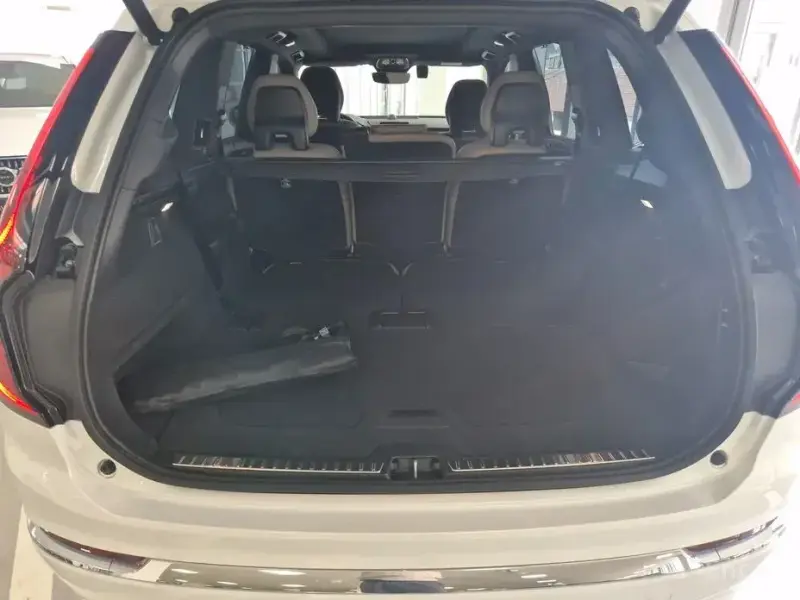 2026 Volvo XC90 с пробегом 294 км