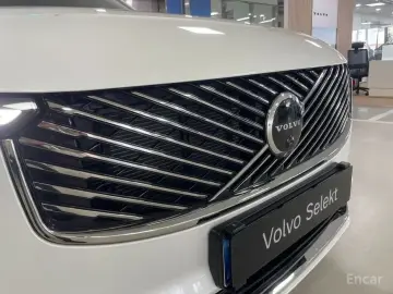 2025 Volvo XC90 с пробегом 5 753 км