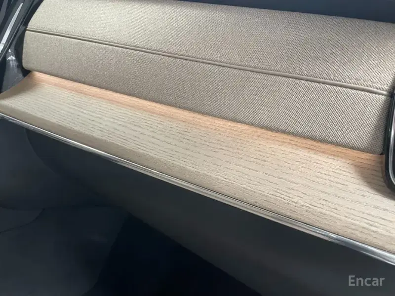 2025 Volvo XC90 с пробегом 5 753 км