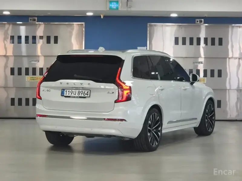 2026 Volvo XC90 с пробегом 1 039 км