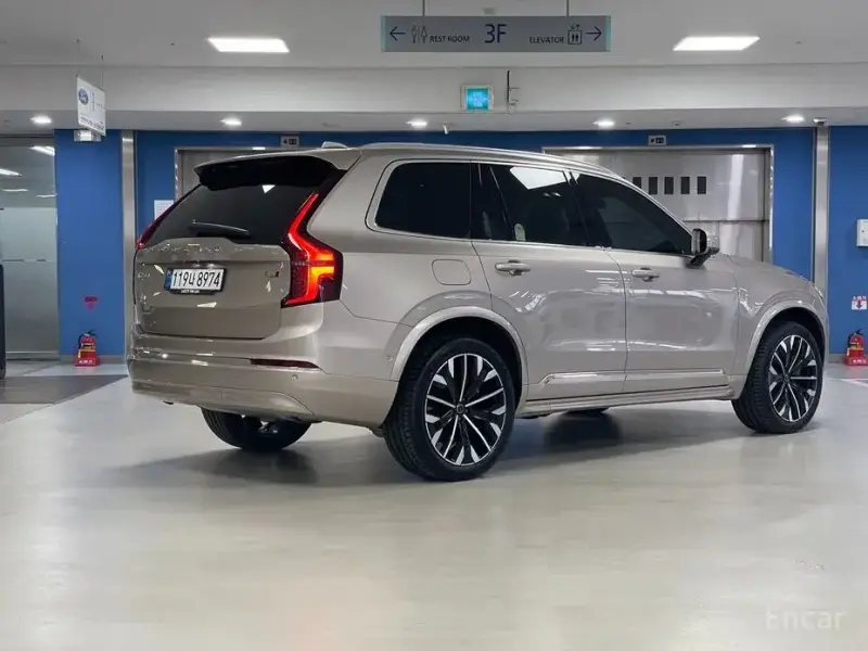 2026 Volvo XC90 с пробегом 504 км
