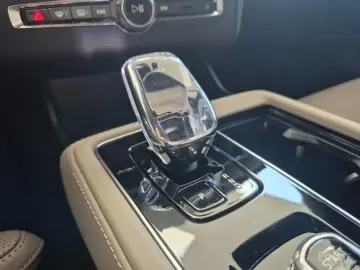2026 Volvo XC90 с пробегом 1 039 км