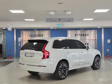 2026 Volvo XC90 с пробегом 727 км