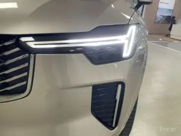 2026 Volvo XC90 с пробегом 504 км