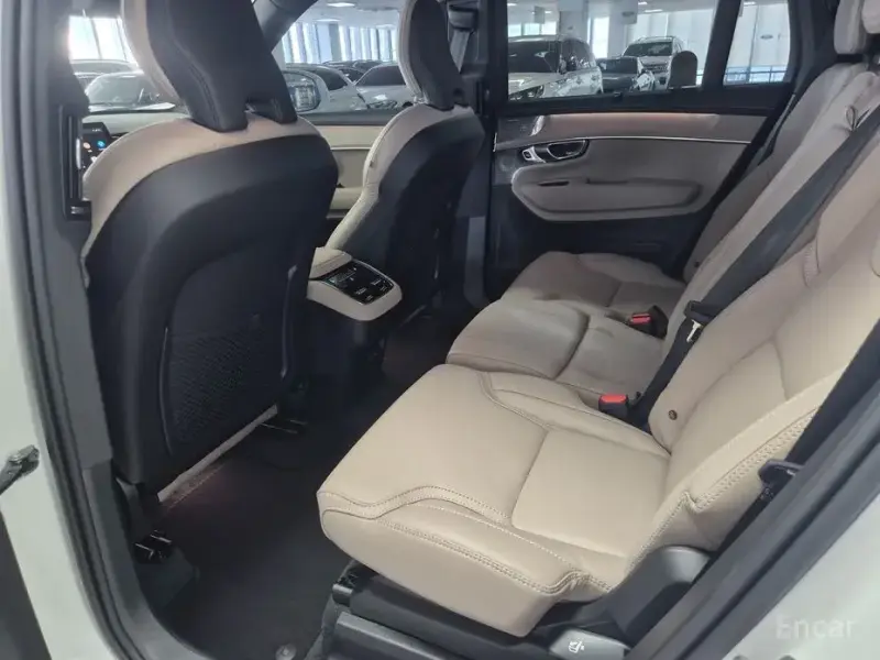 2026 Volvo XC90 с пробегом 727 км