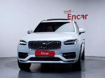 2024 Volvo XC90 с пробегом 27 022 км