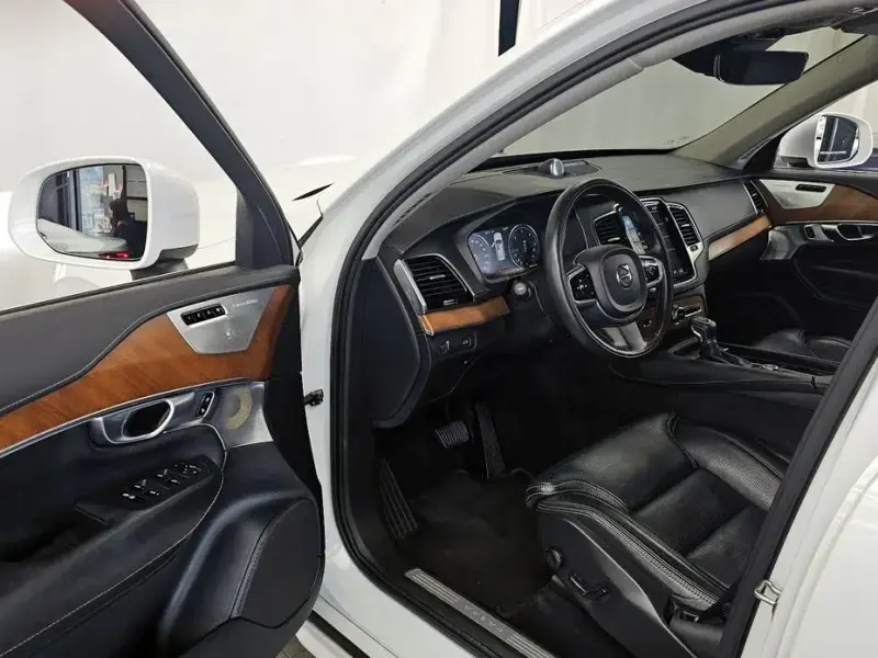 2017 Volvo XC90 с пробегом 103 458 км