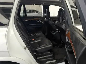 2017 Volvo XC90 с пробегом 103 458 км