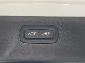 2024 Volvo XC90 с пробегом 27 022 км