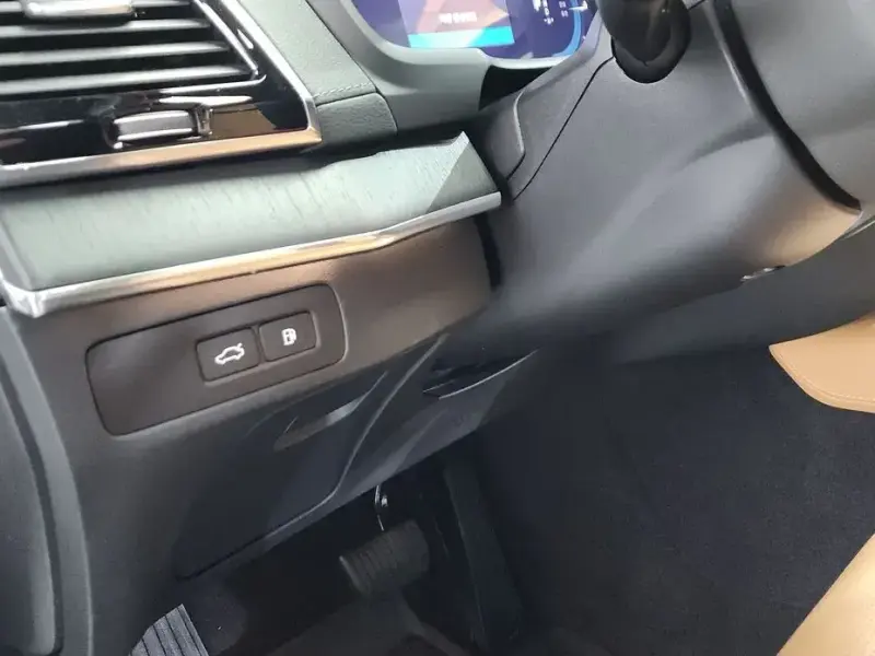 2024 Volvo XC90 с пробегом 27 022 км