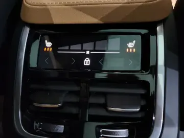 2024 Volvo XC90 с пробегом 27 022 км