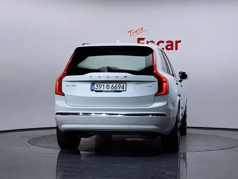 2023 Volvo XC90 с пробегом 51 360 км