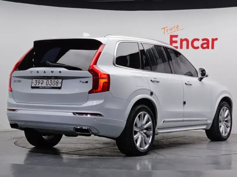 2016 Volvo XC90 с пробегом 106 696 км